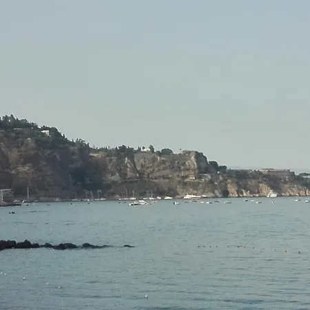 A Due Passi Da Taormina Aparthotel