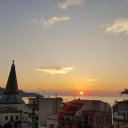 A Due Passi Da Taormina Aparthotel